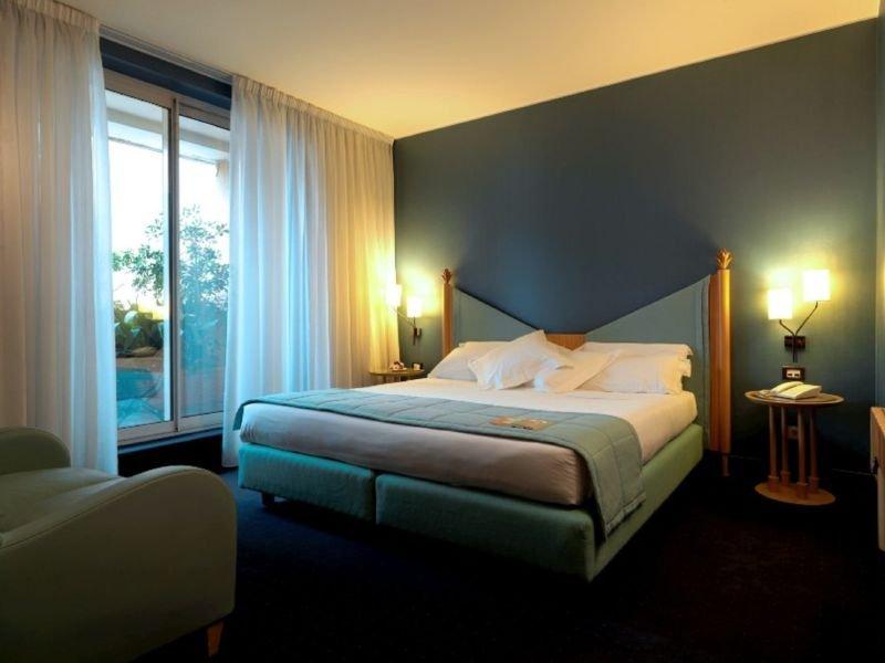 Superior king bed double room Hotel Spadari al Duomo**** in MILAN