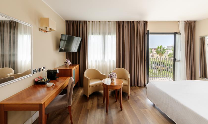 Superior double room Hotel Dei Cavalieri Caserta**** CASERTA Superior double room Hotel Dei Cavalieri Caserta**** CASERTA