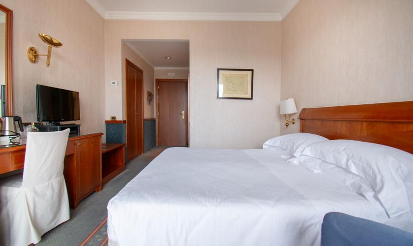 Camera superior matrimoniale Hotel Excelsior San Marco**** BERGAMO Camera superior matrimoniale Hotel Excelsior San Marco**** BERGAMO