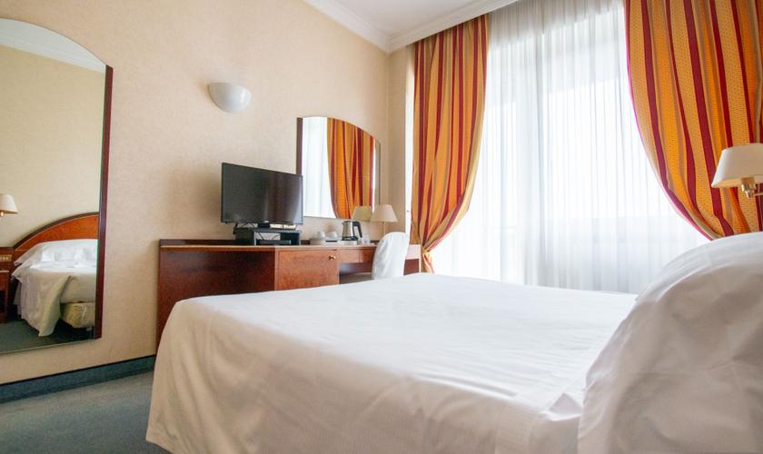 Camera superior matrimoniale Hotel Excelsior San Marco**** BERGAMO Camera superior matrimoniale Hotel Excelsior San Marco**** BERGAMO