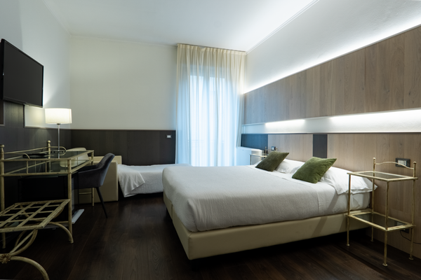 Camera tripla Hotel Italia*** a VERONA Camera tripla Hotel Italia*** a VERONA
