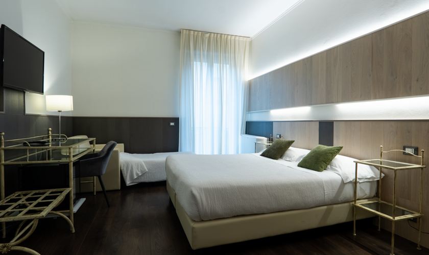 Triple room Hotel Italia*** VERONA Triple room Hotel Italia*** VERONA
