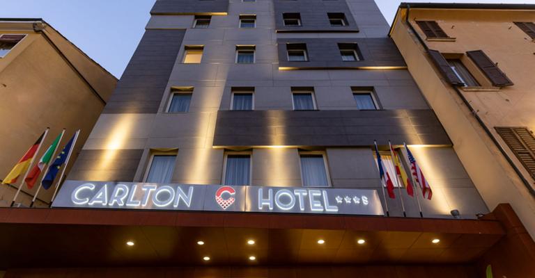 Hotel Carlton*** Hotel Carlton*** FERRARA Hotel Carlton*** Hotel Carlton*** FERRARA