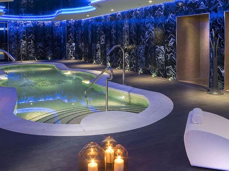  Grand Hotel Vanvitelli**** CASERTA