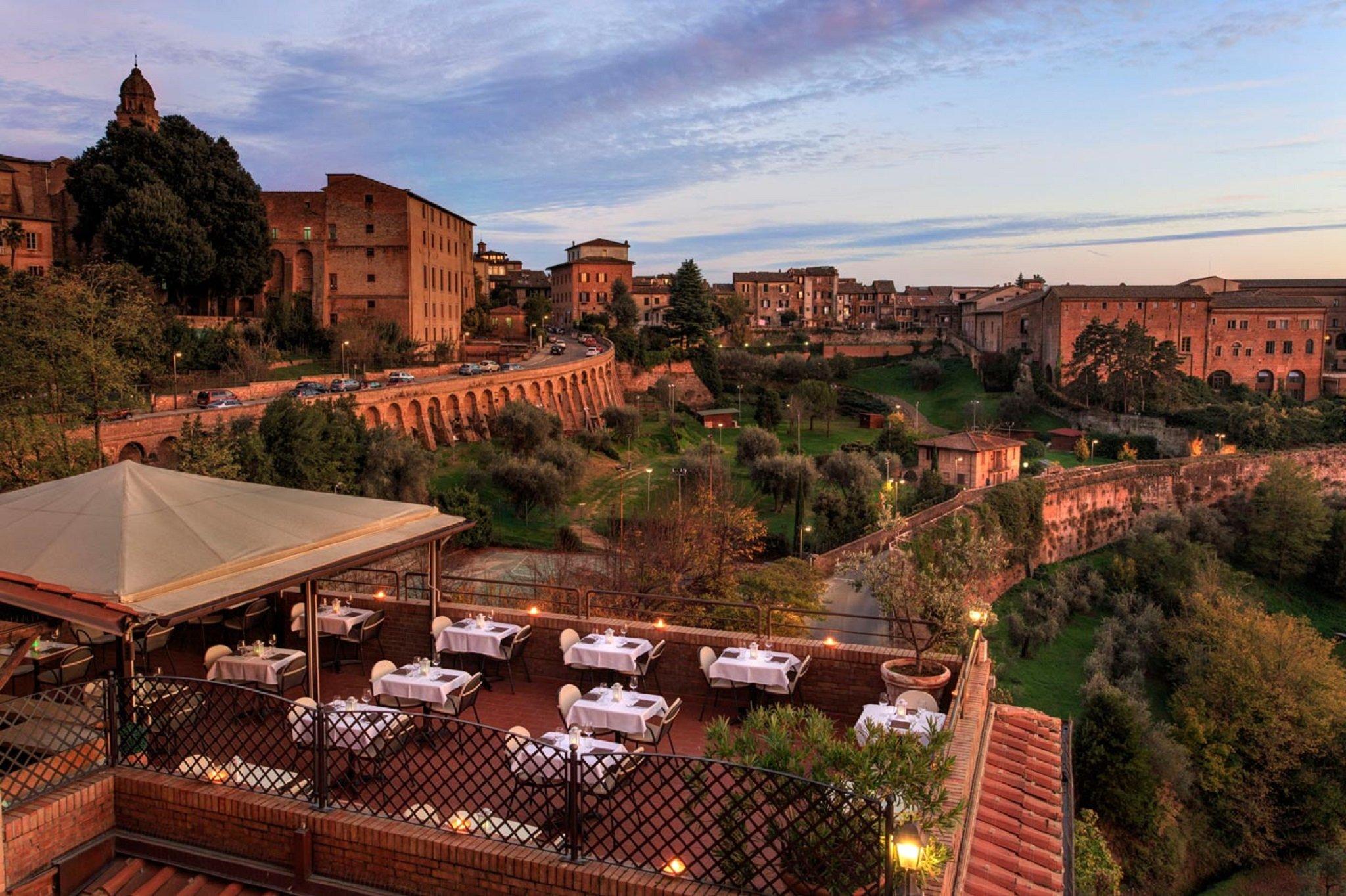  Hotel Artemide**** ROMA